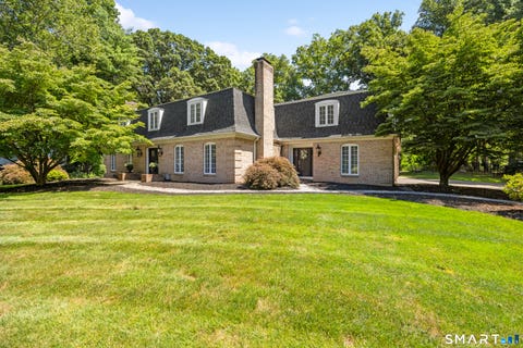 Photo of 570 Riverside Drive, Cheshire, CT 06410 (MLS # 24194251)
