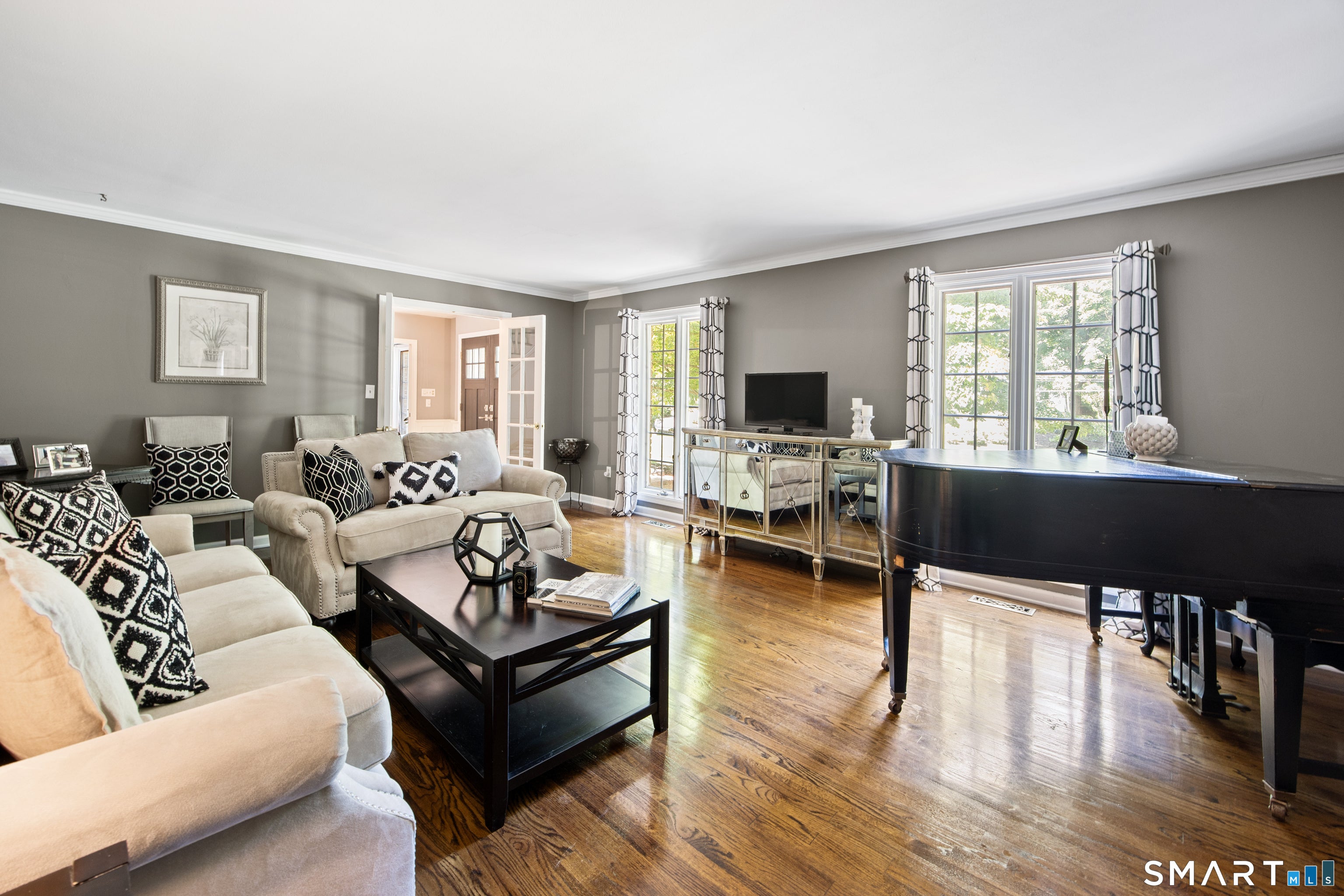 570 Riverside Drive