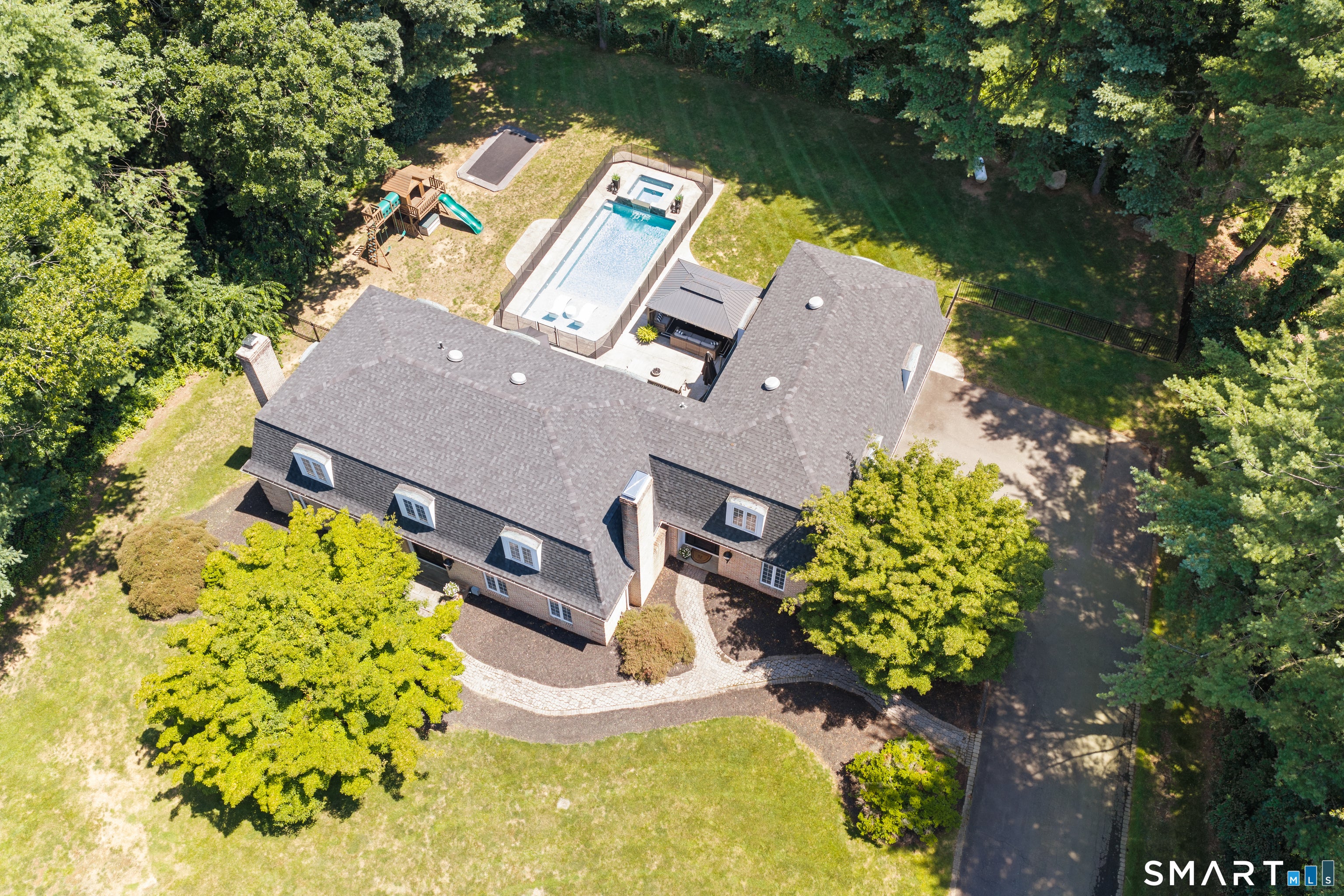 570 Riverside Drive