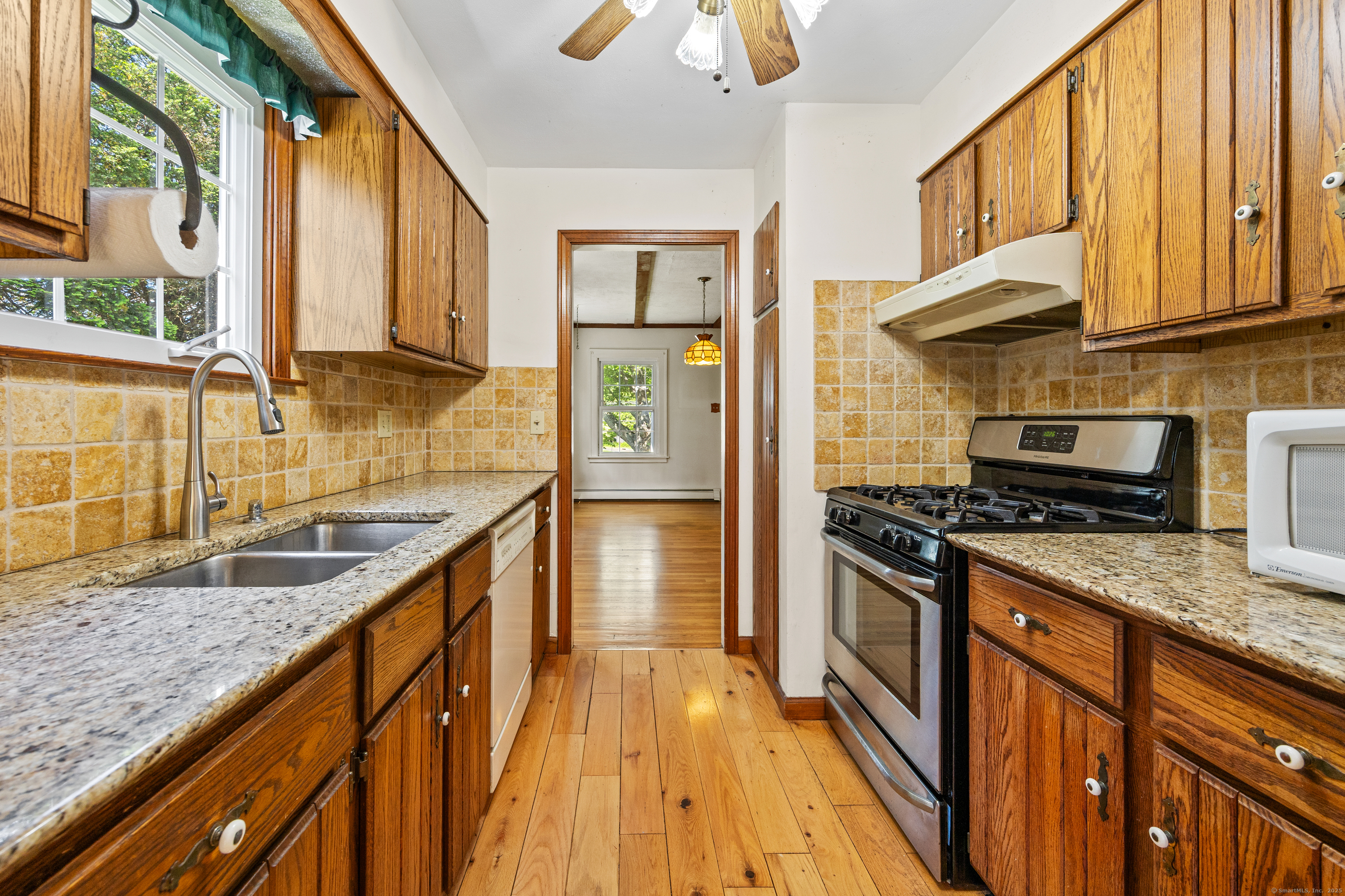 320 Highland Avenue, Cheshire, Connecticut image 10