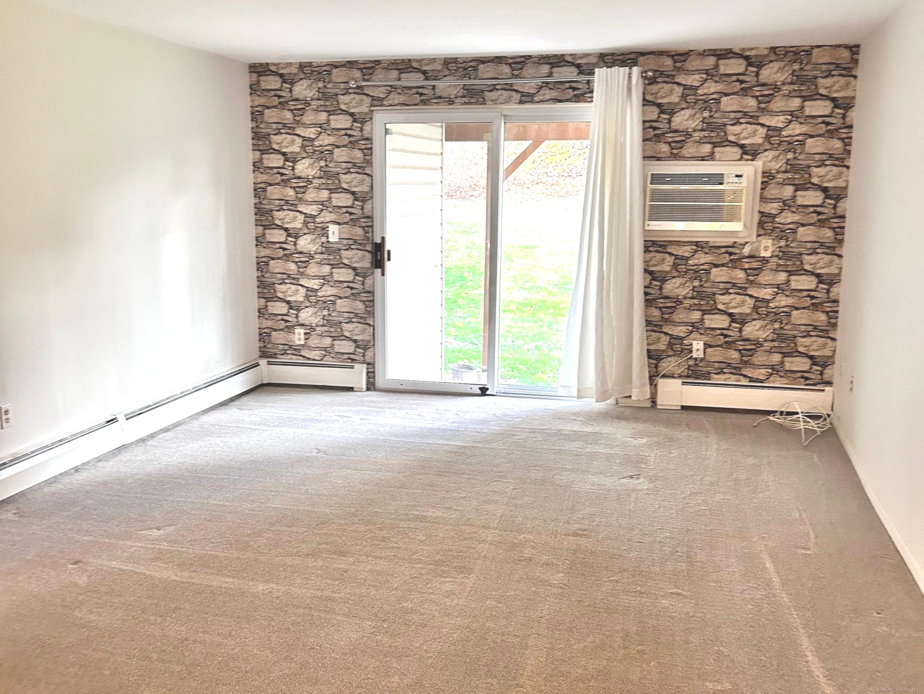 4 Carillon Drive APT B