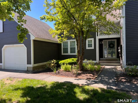 Condo For Sale - 2 Fairmount Lane #2<br/> Granby, CT 06035