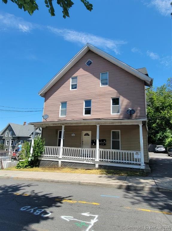 Rental Property at 15 Sylvan Avenue, Waterbury, Connecticut - Bedrooms: 1 
Bathrooms: 1 
Rooms: 4  - $1,200 MO.