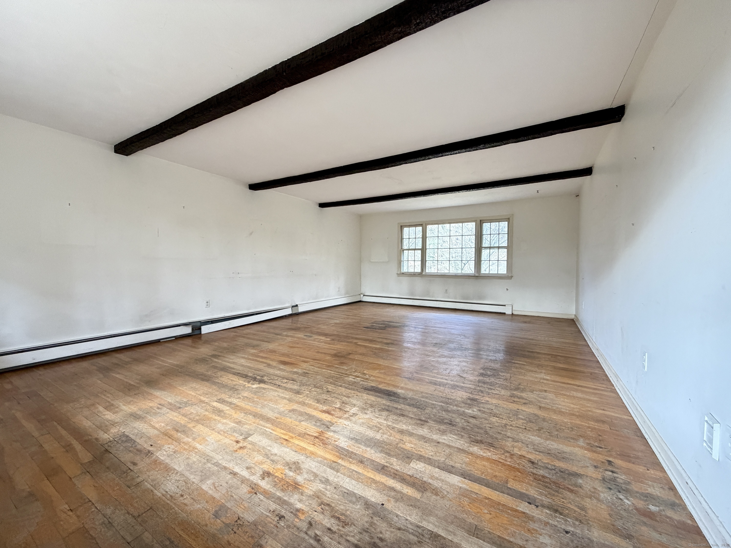 22 Beaver Brook Road