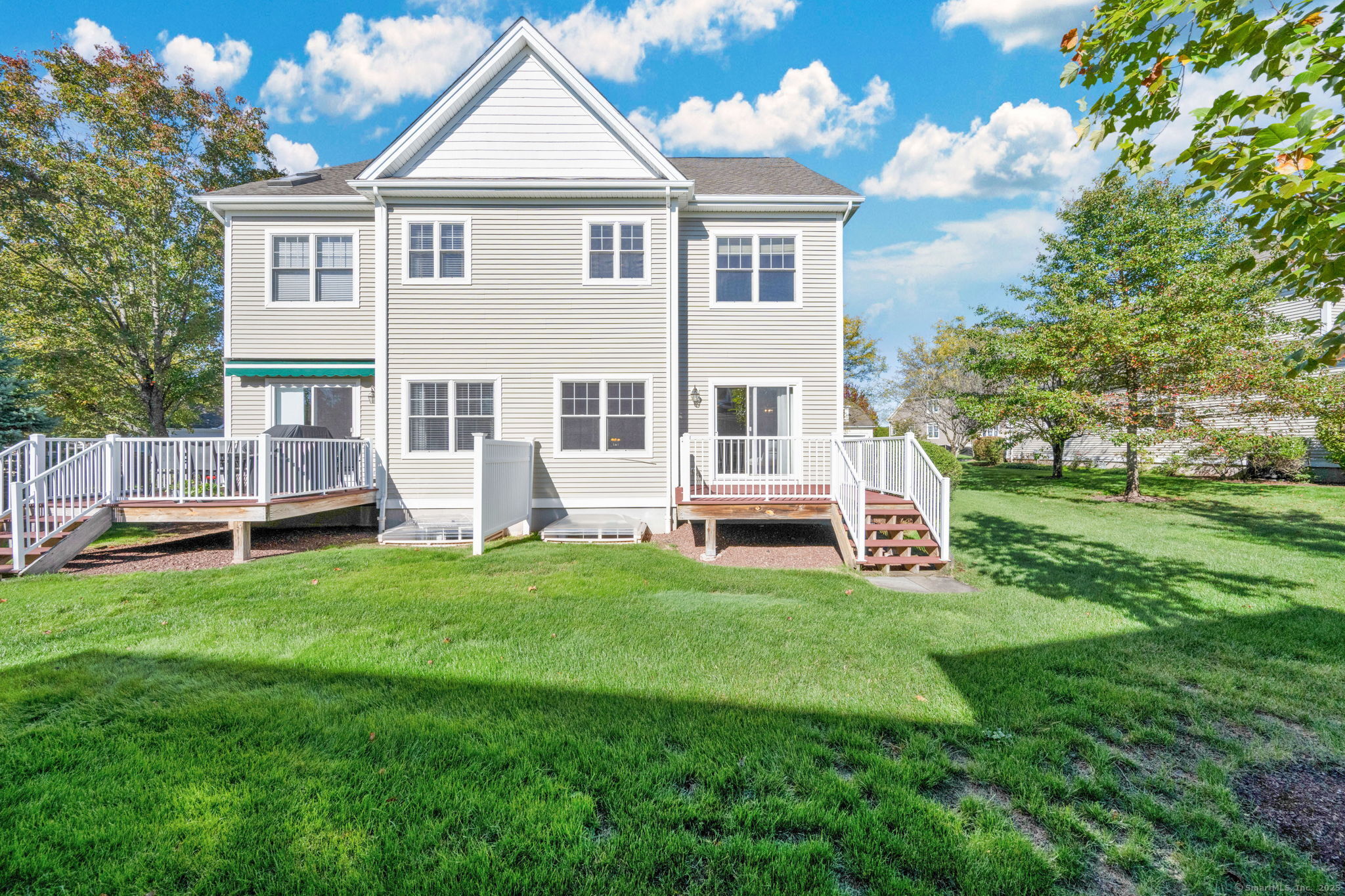 32 Bay Hill Drive 32