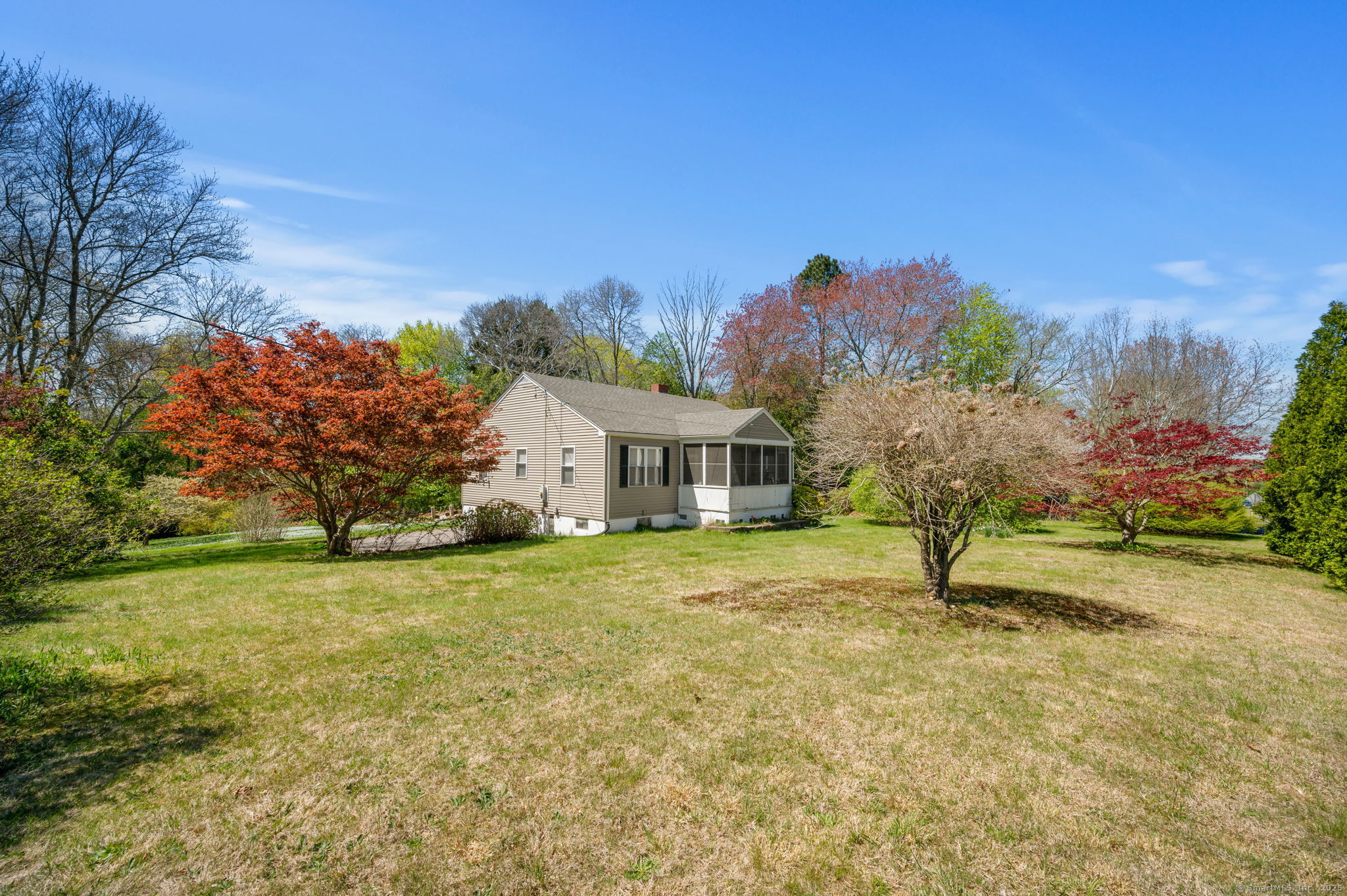 444 Mohegan Avenue Parkway, Waterford, Connecticut image 3