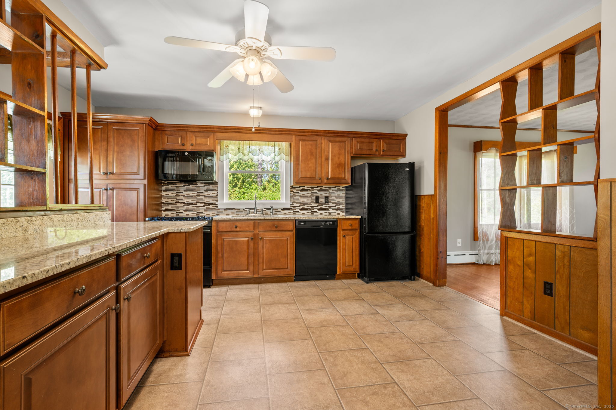 444 Mohegan Avenue Parkway, Waterford, Connecticut image 16
