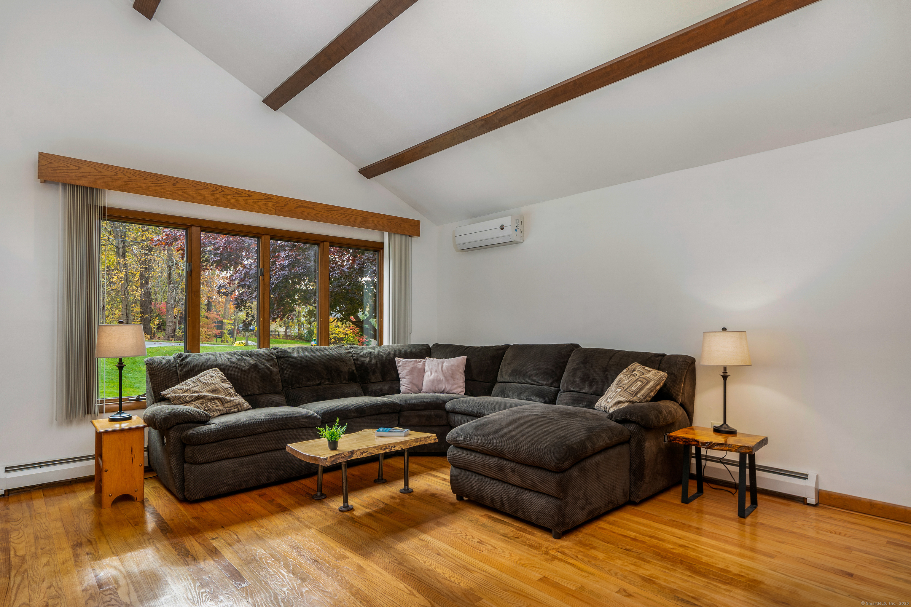 Vernon, Connecticut 06066, United States, 3 Bedrooms Bedrooms, ,3 BathroomsBathrooms,Residential,Active,238382