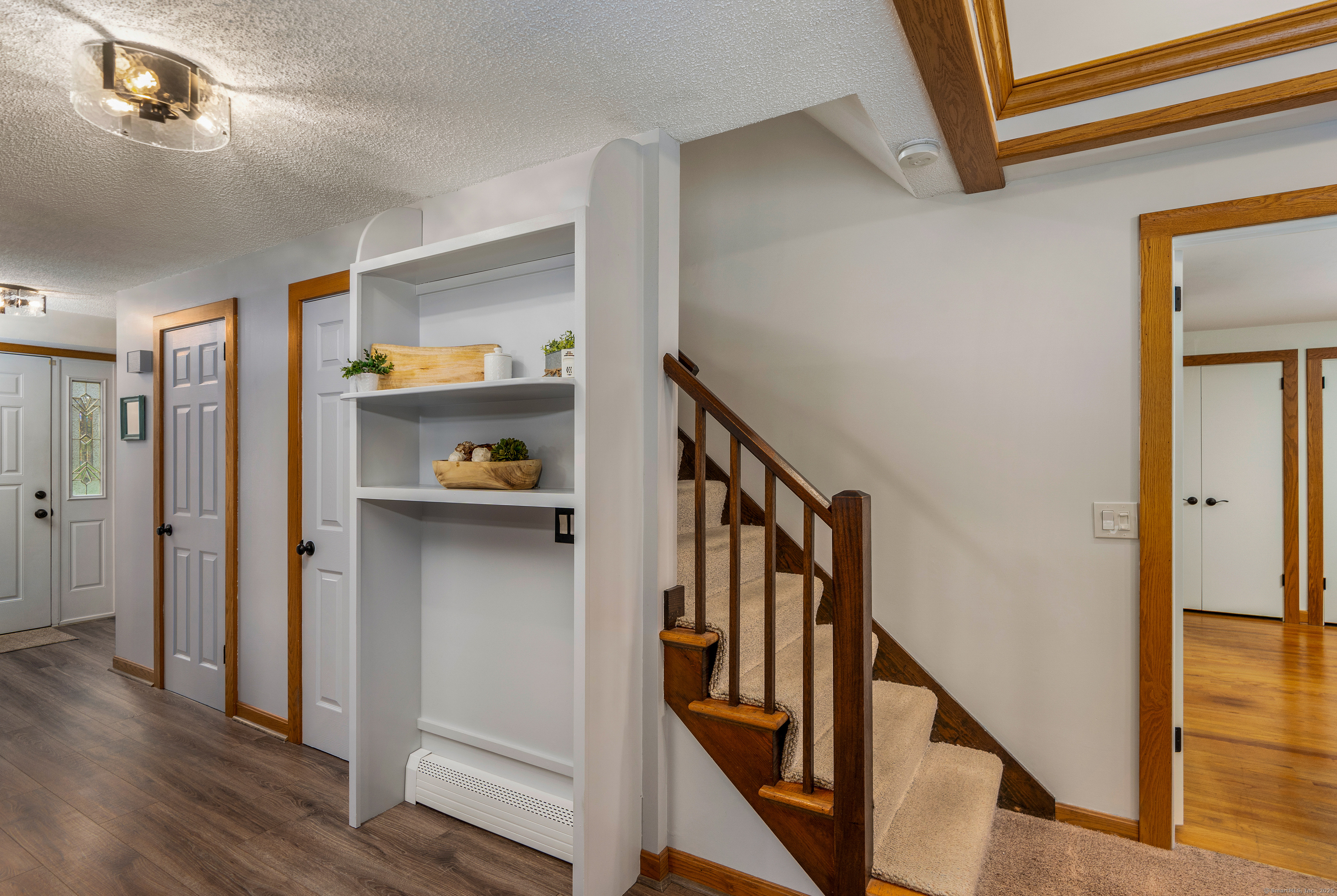 Vernon, Connecticut 06066, United States, 3 Bedrooms Bedrooms, ,3 BathroomsBathrooms,Residential,Active,238382