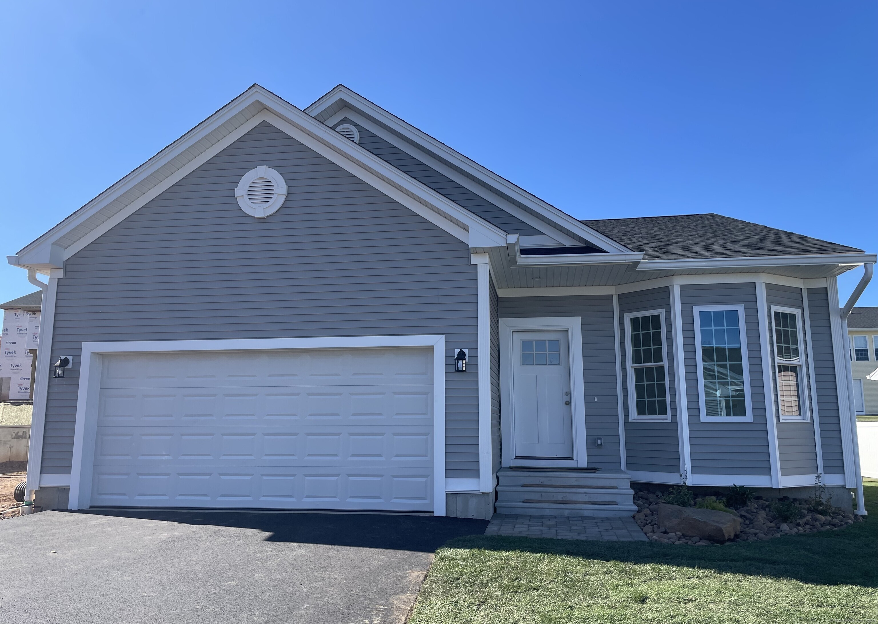 241 Webster Lane 2-41, Middletown, Connecticut - 2 Bedrooms  
2 Bathrooms  
4 Rooms - 