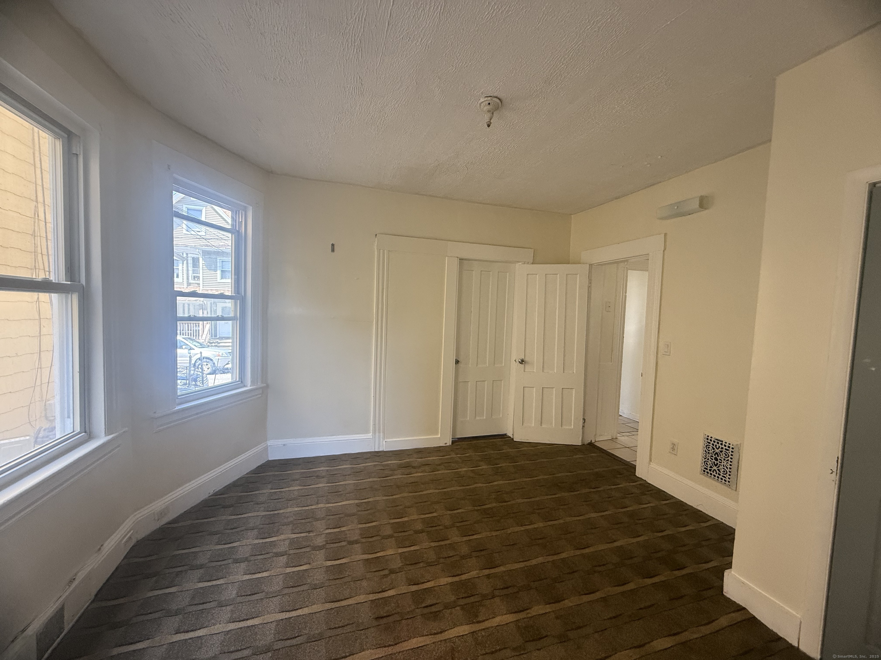 Bridgeport, Connecticut 06605, United States, 2 Bedrooms Bedrooms, ,1 BathroomBathrooms,Residential,Active,174830