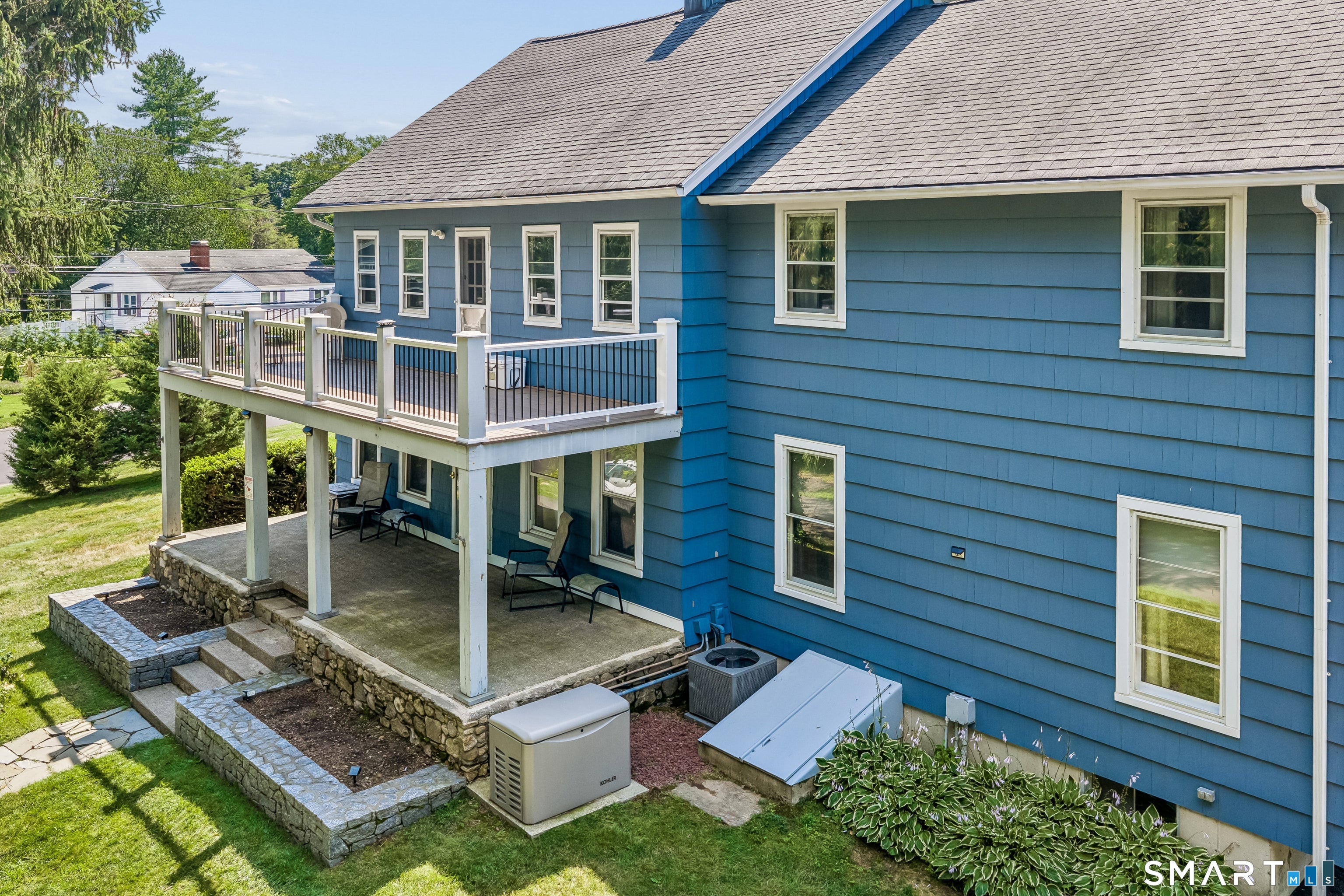 34 Lake Avenue