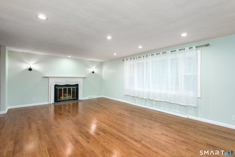 Tiny photo for 8 Lincoln Avenue, West Hartford, CT 06117 (MLS # 24208469)
