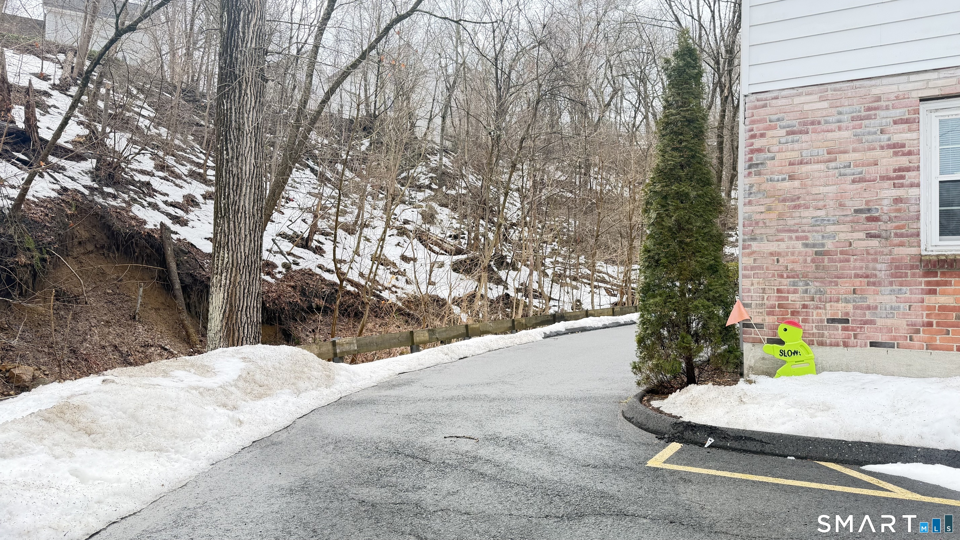 646 Howe Avenue APT 23