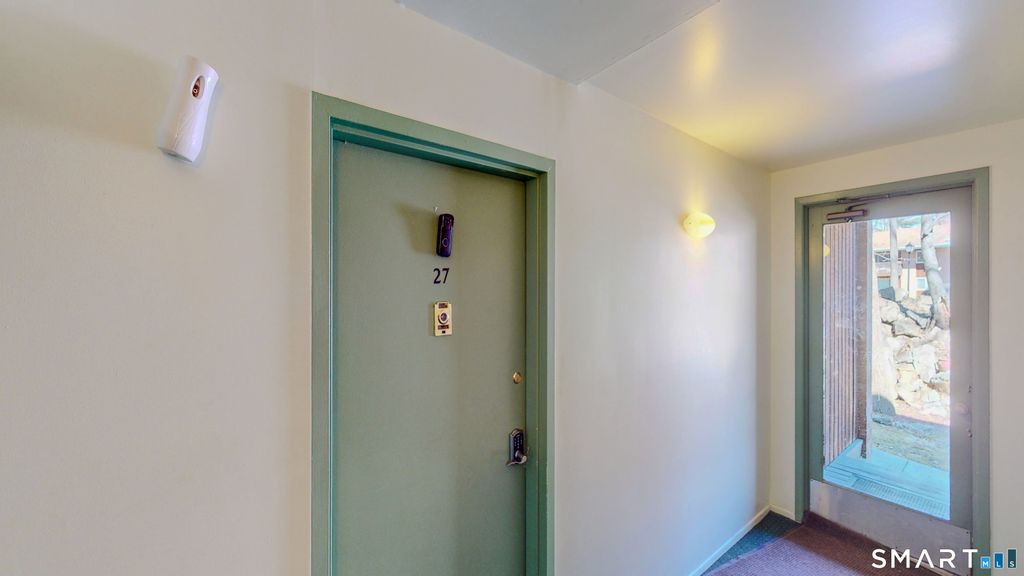 Photo of 333 Vincellette Street #27, Bridgeport, CT 06606 (MLS # 24158118)