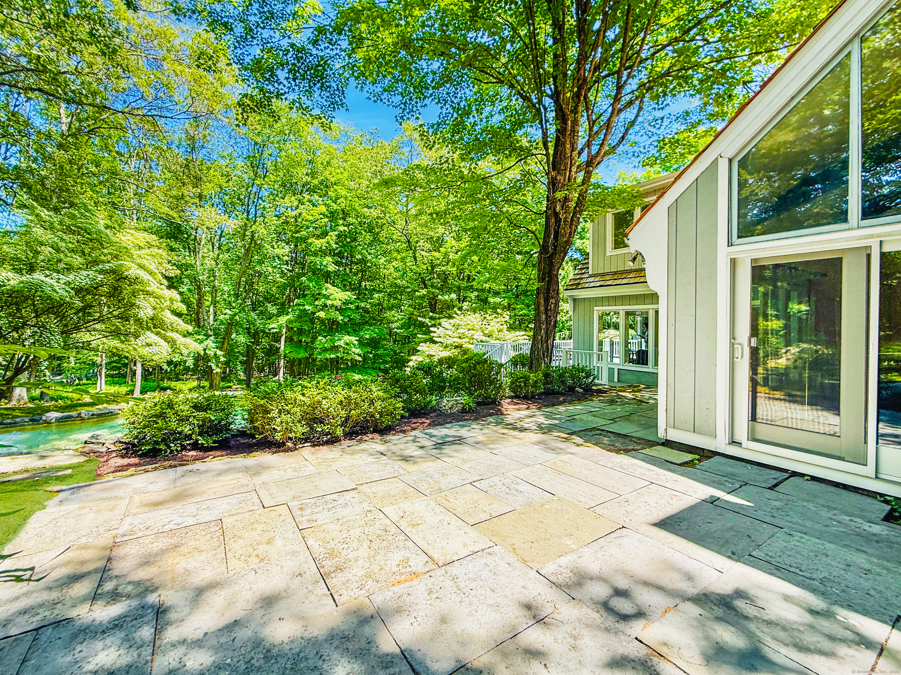 Stamford, Connecticut 06903, United States, 3 Bedrooms Bedrooms, ,4 BathroomsBathrooms,Residential,Pending,144334