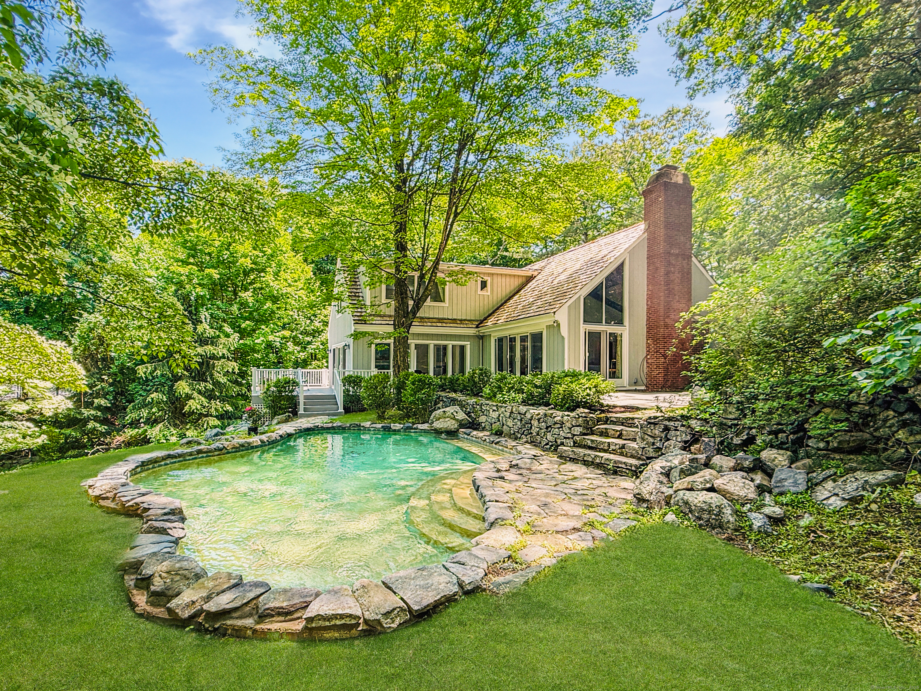 Stamford, Connecticut 06903, United States, 3 Bedrooms Bedrooms, ,4 BathroomsBathrooms,Residential,Pending,144334