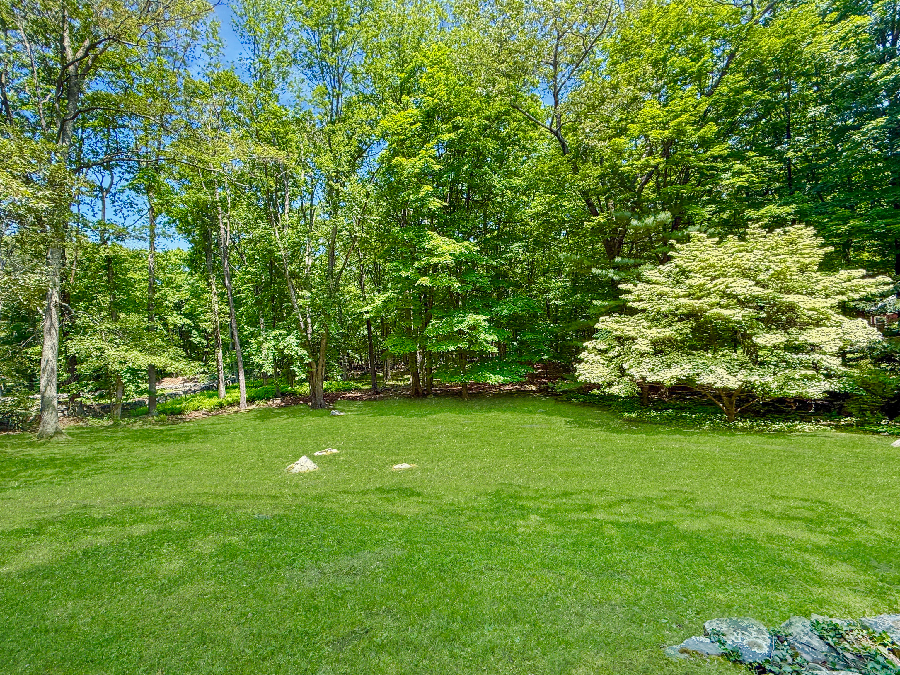 Stamford, Connecticut 06903, United States, 3 Bedrooms Bedrooms, ,4 BathroomsBathrooms,Residential,Pending,144334