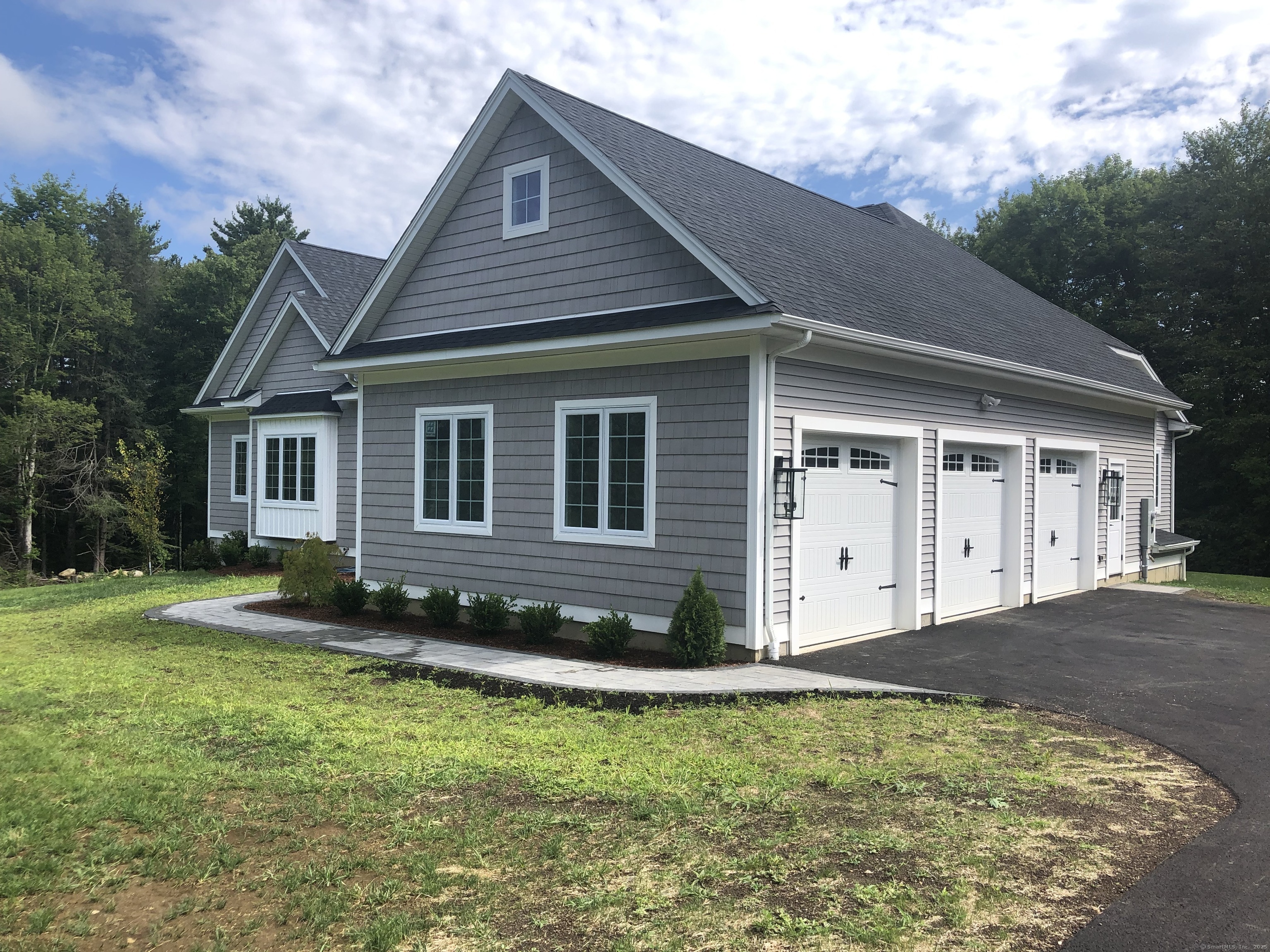 10 Maple View Trail