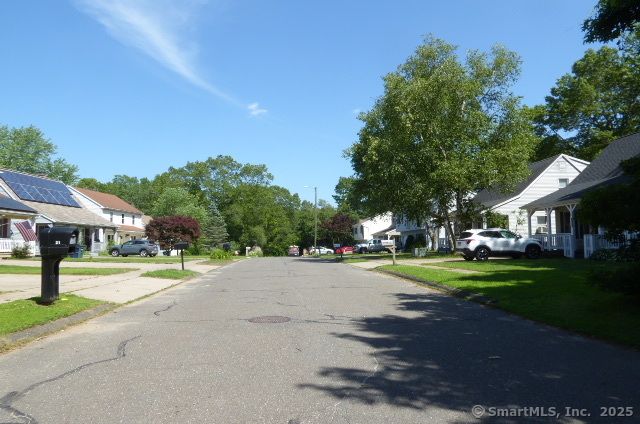 Lots 16, 18 and 22 East Hill Street