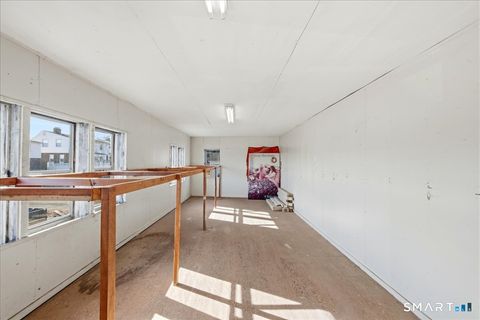 Tiny photo for 33 Boston Post Road, Waterford, CT 06385 (MLS # 24150361)