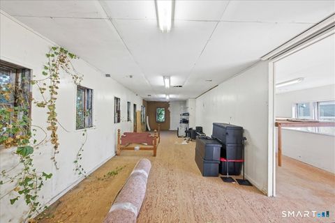 Tiny photo for 33 Boston Post Road, Waterford, CT 06385 (MLS # 24150361)