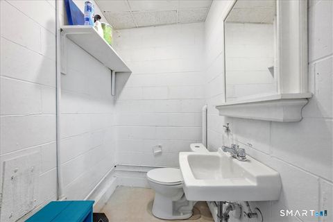 Tiny photo for 33 Boston Post Road, Waterford, CT 06385 (MLS # 24150361)