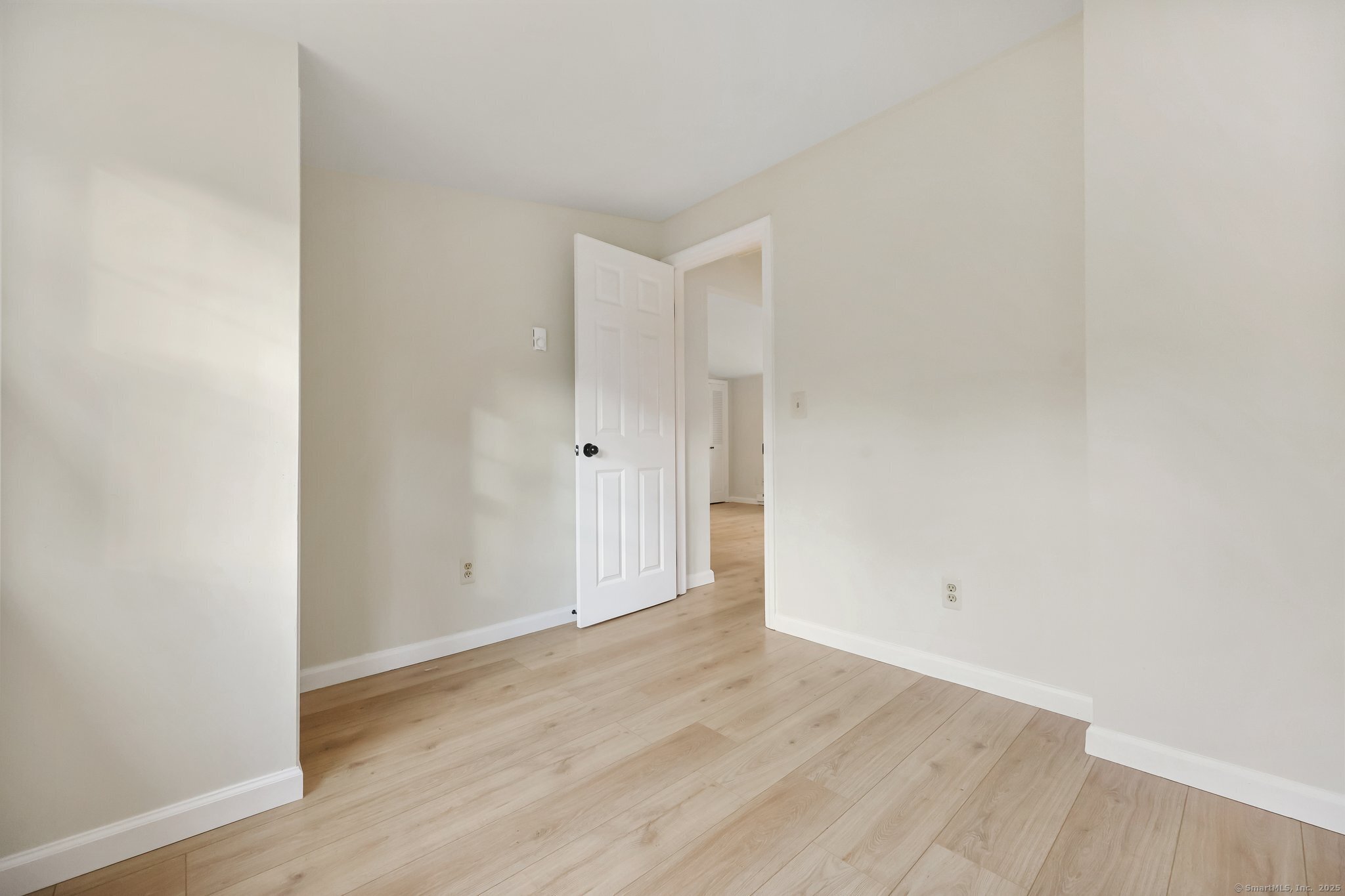 68 Knickerbocker Avenue, Stamford, Connecticut image 14