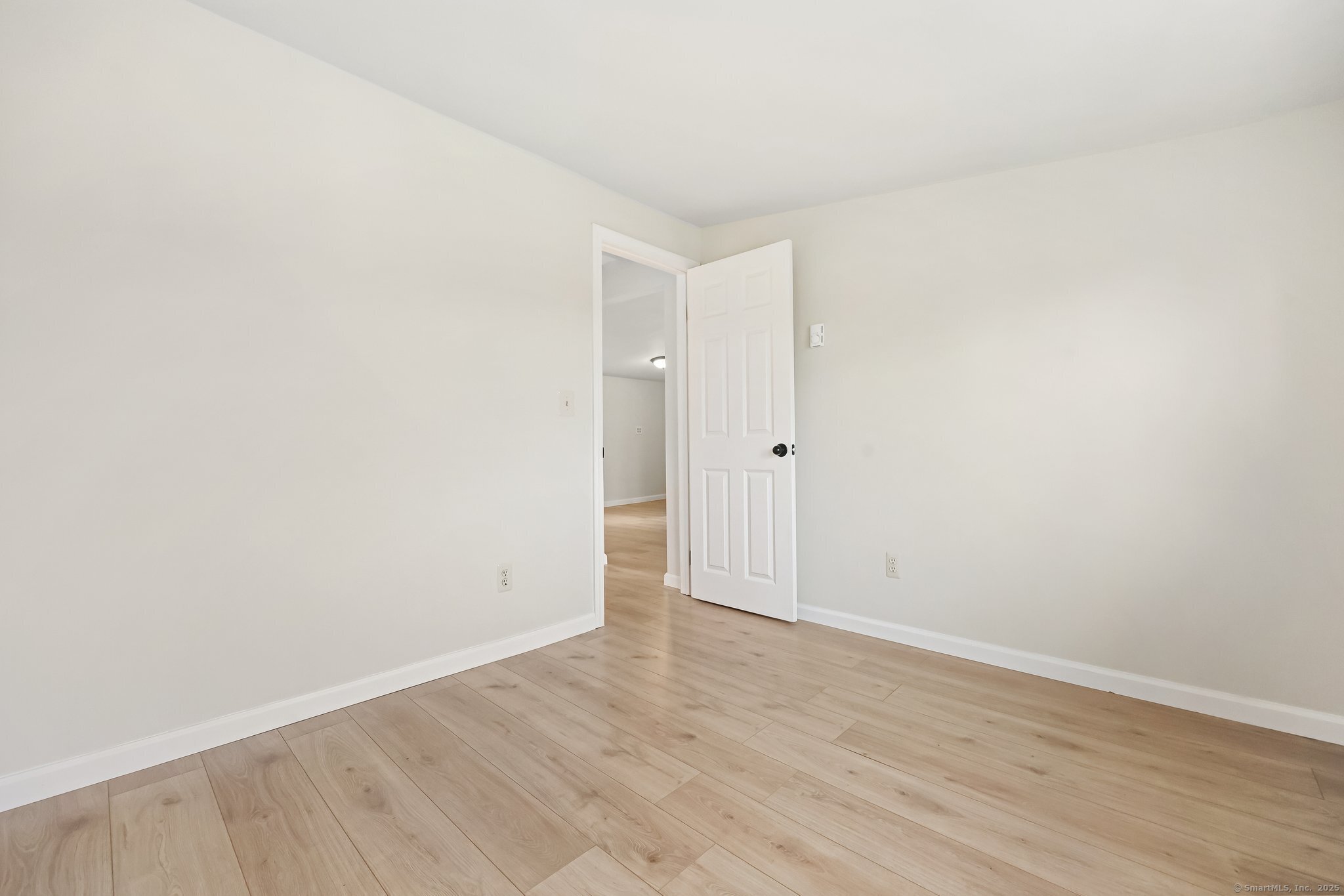 68 Knickerbocker Avenue, Stamford, Connecticut image 13