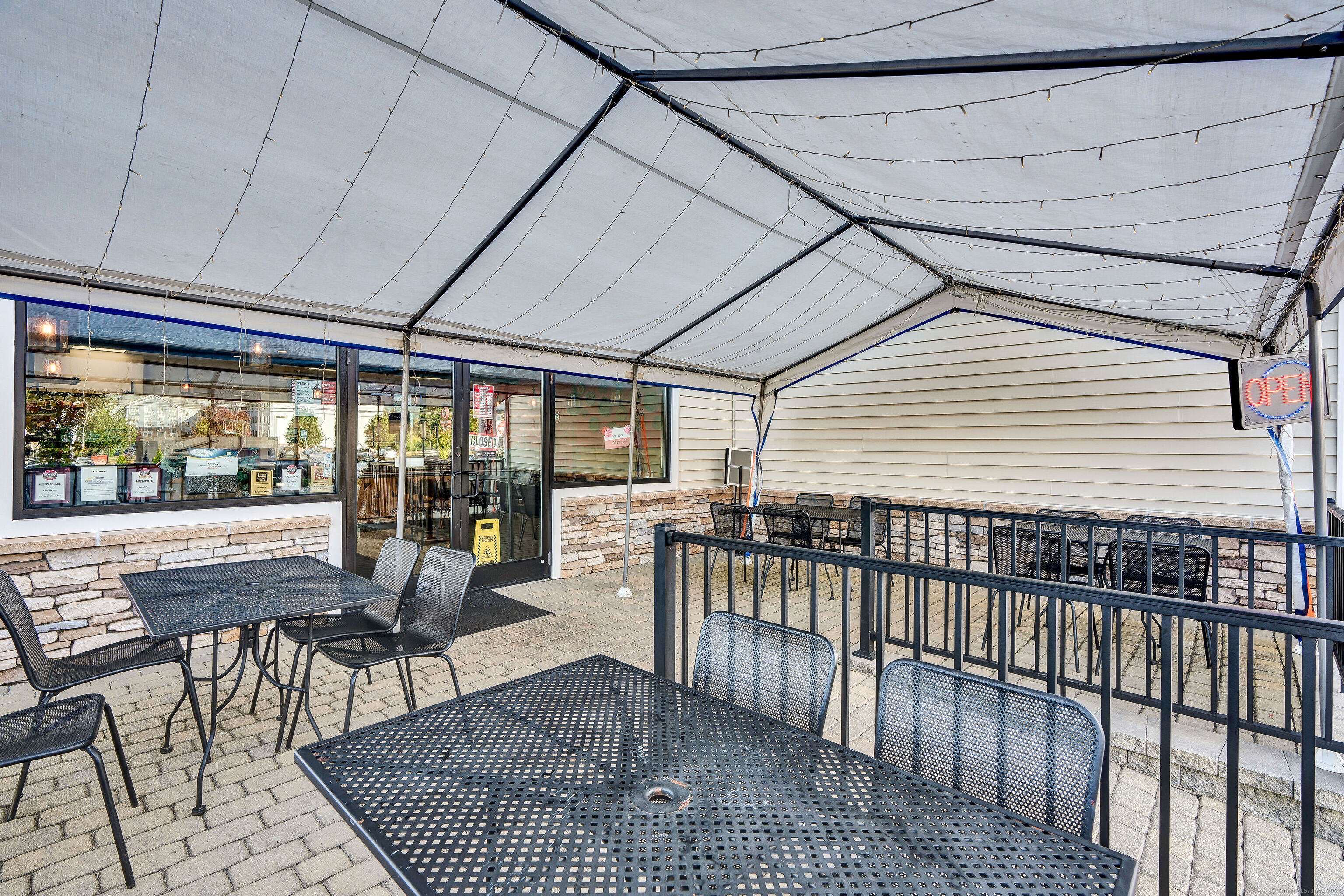 Southington, Connecticut 06489, United States, ,Commercial,Pending,41429