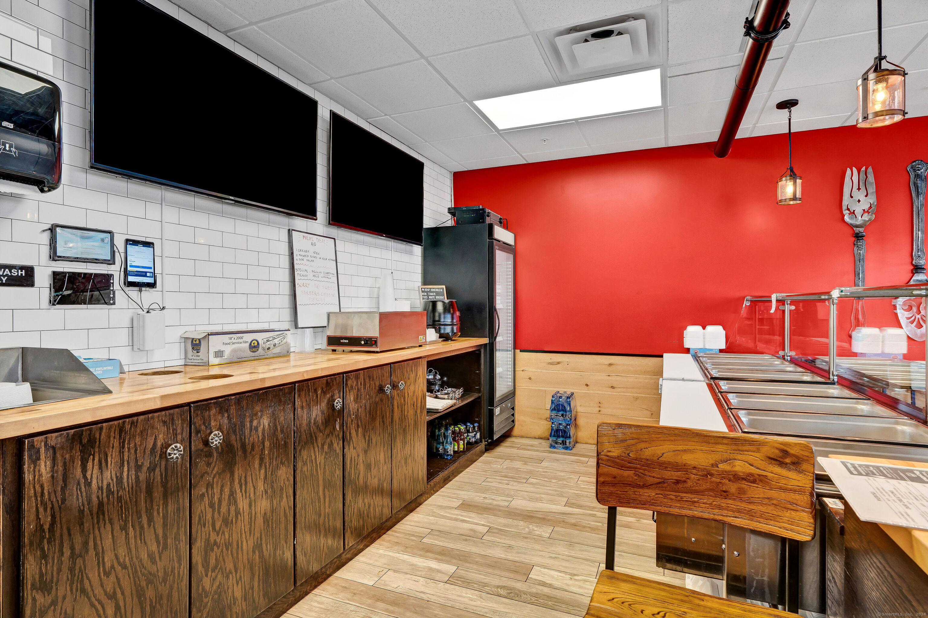 Southington, Connecticut 06489, United States, ,Commercial,Pending,41429