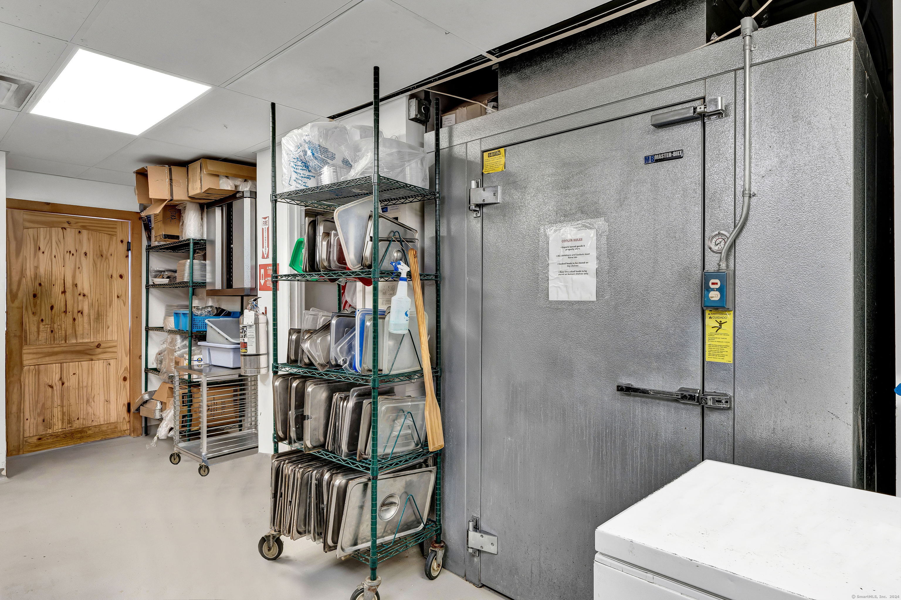 Southington, Connecticut 06489, United States, ,Commercial,Pending,41429