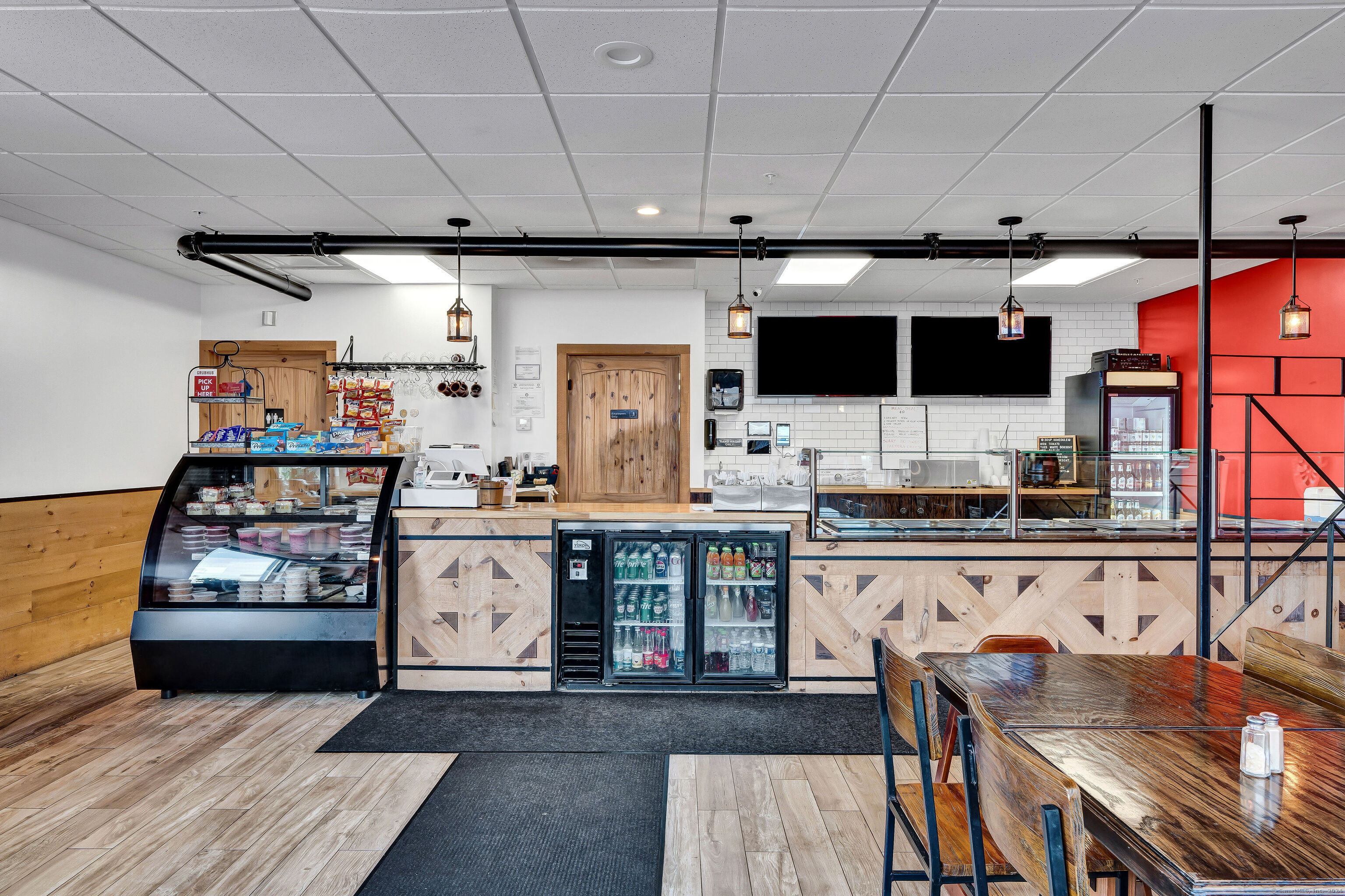 Southington, Connecticut 06489, United States, ,Commercial,Pending,41429