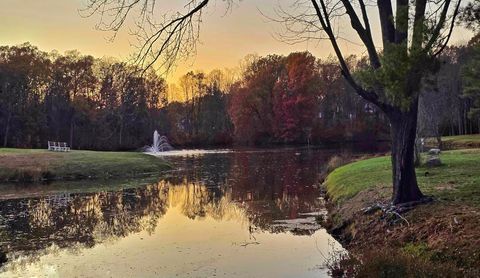 373 Lakeview Drive 373 Southington CT 06489