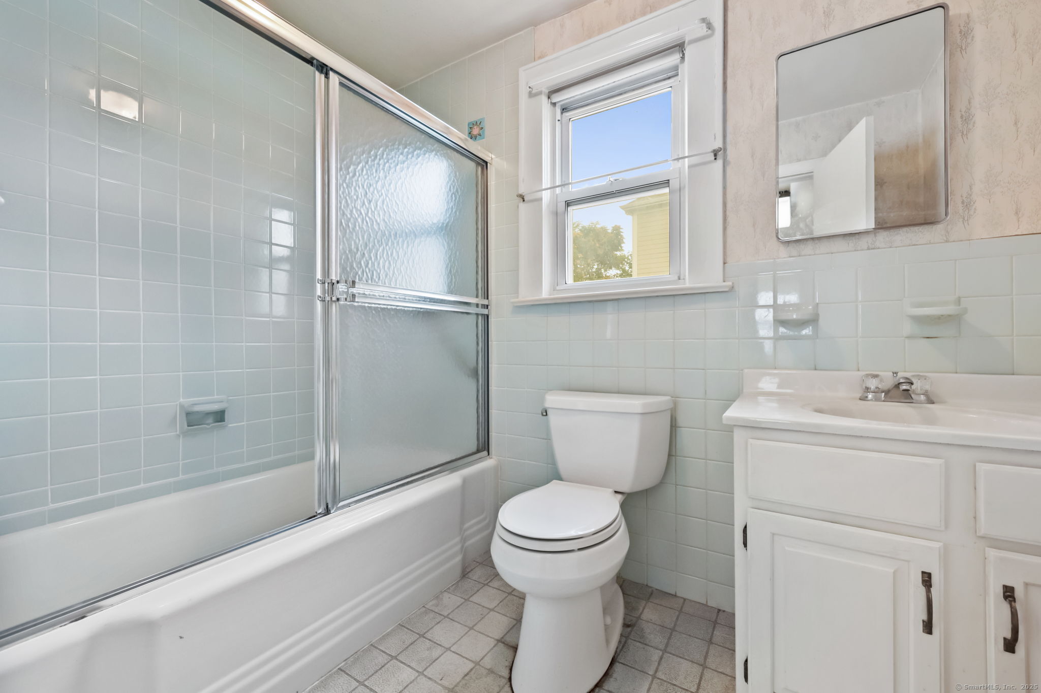 Greenwich, Connecticut 06830, United States, 2 Bedrooms Bedrooms, ,2 BathroomsBathrooms,Residential,Active,218829