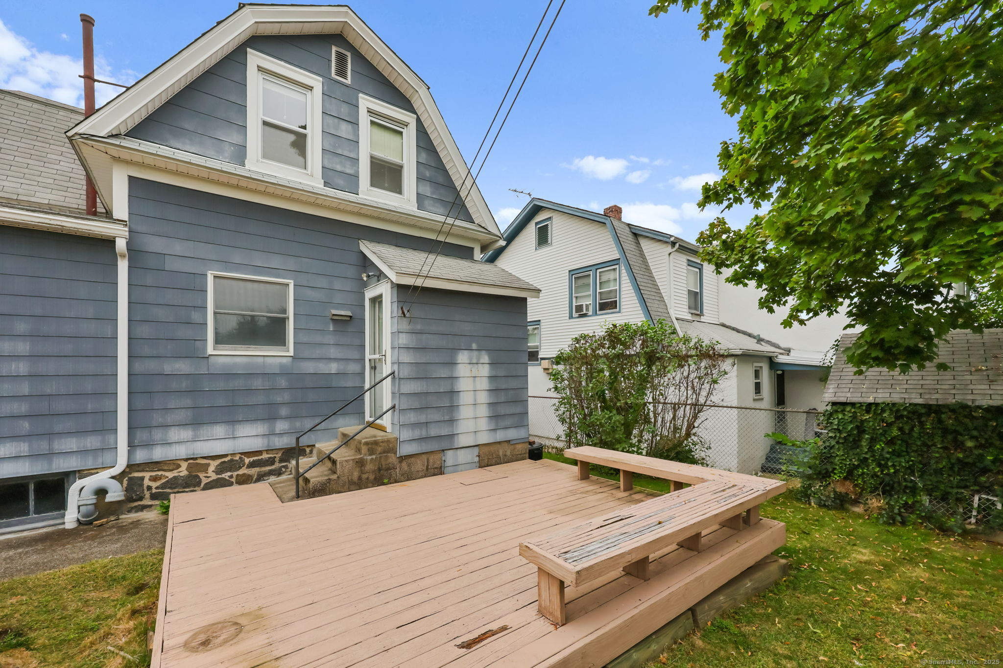 Greenwich, Connecticut 06830, United States, 2 Bedrooms Bedrooms, ,2 BathroomsBathrooms,Residential,Active,218829