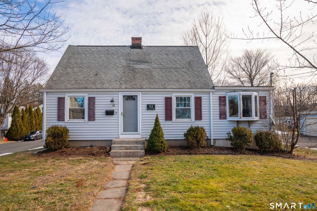 Photo of 32 Flagler Street, Newington, CT 06111 (MLS # 24147113)