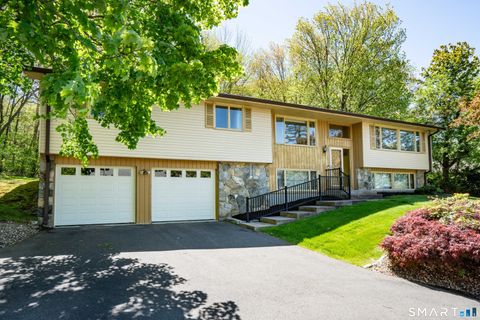 Photo of 121 Shepard Drive, Manchester, CT 06040 (MLS # 24172115)