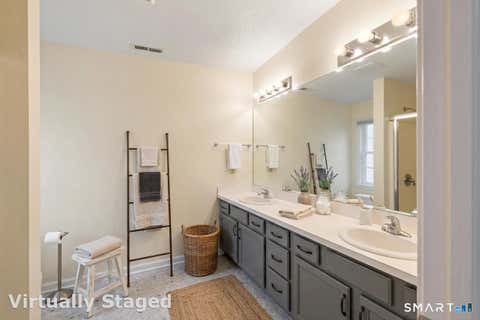 Tiny photo for 26 Fox Hollow #26, Avon, CT 06001 (MLS # 24193630)