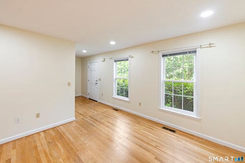 Tiny photo for 26 Fox Hollow #26, Avon, CT 06001 (MLS # 24193630)