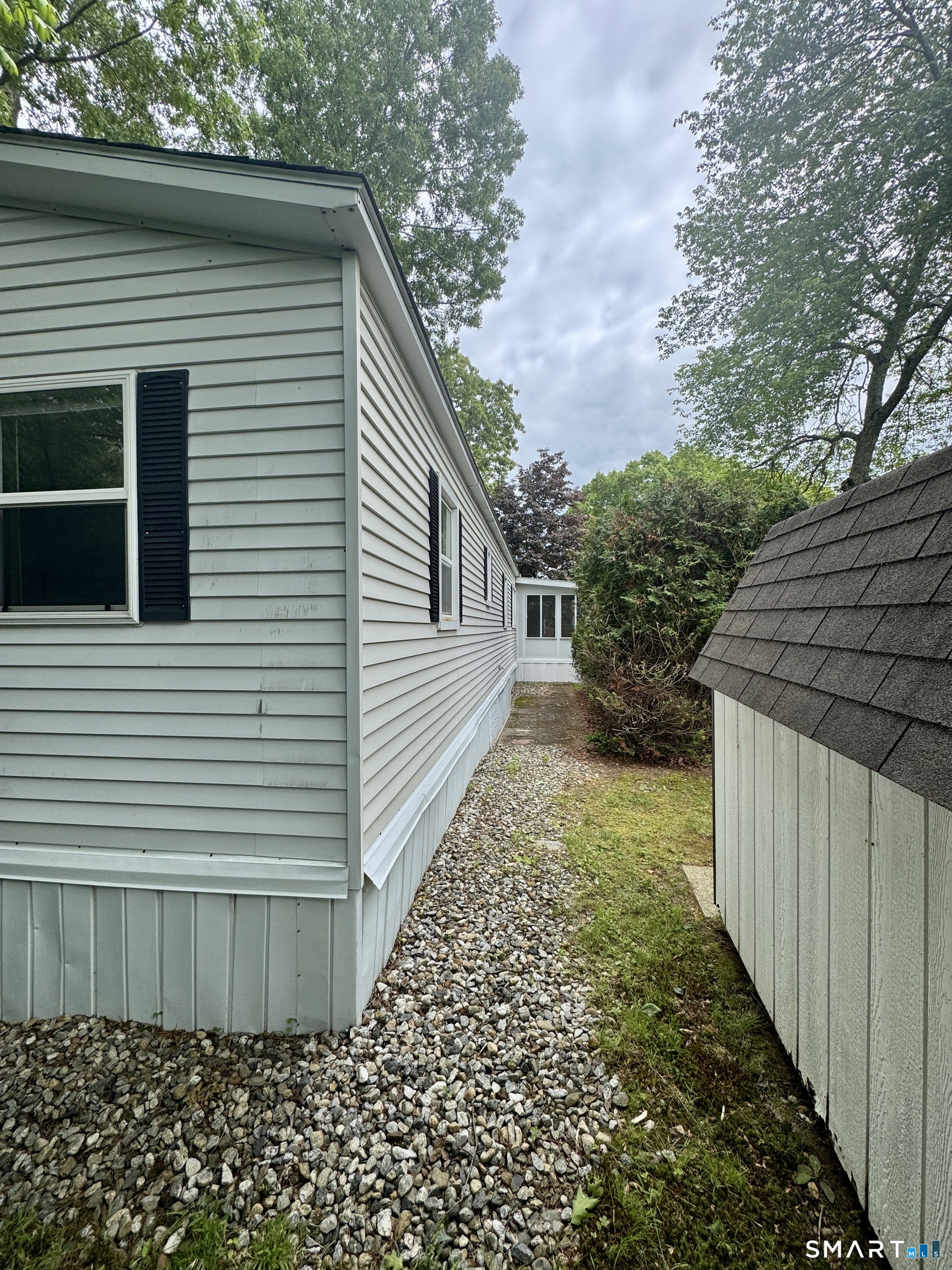 33 Ridge Circle