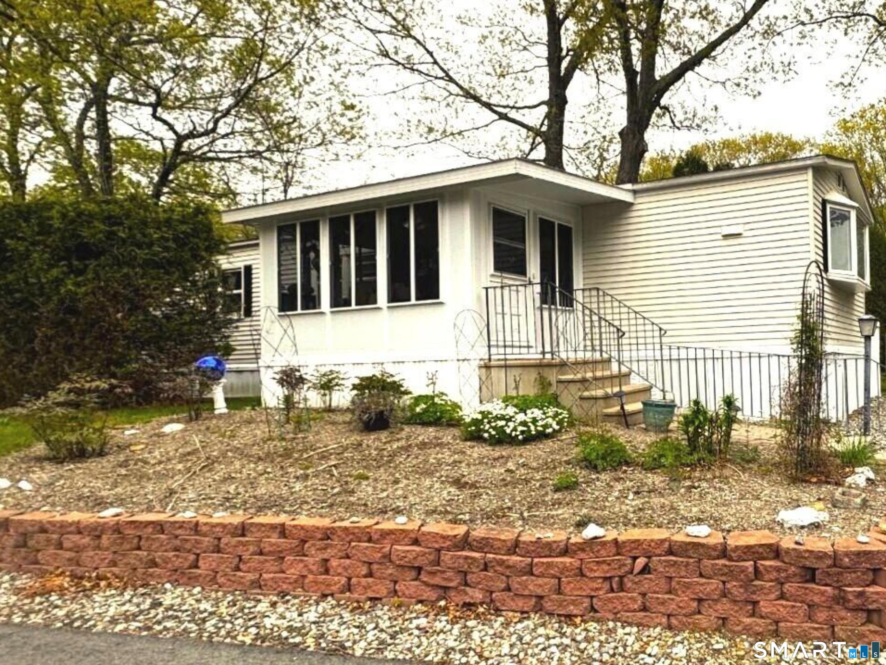 33 Ridge Circle