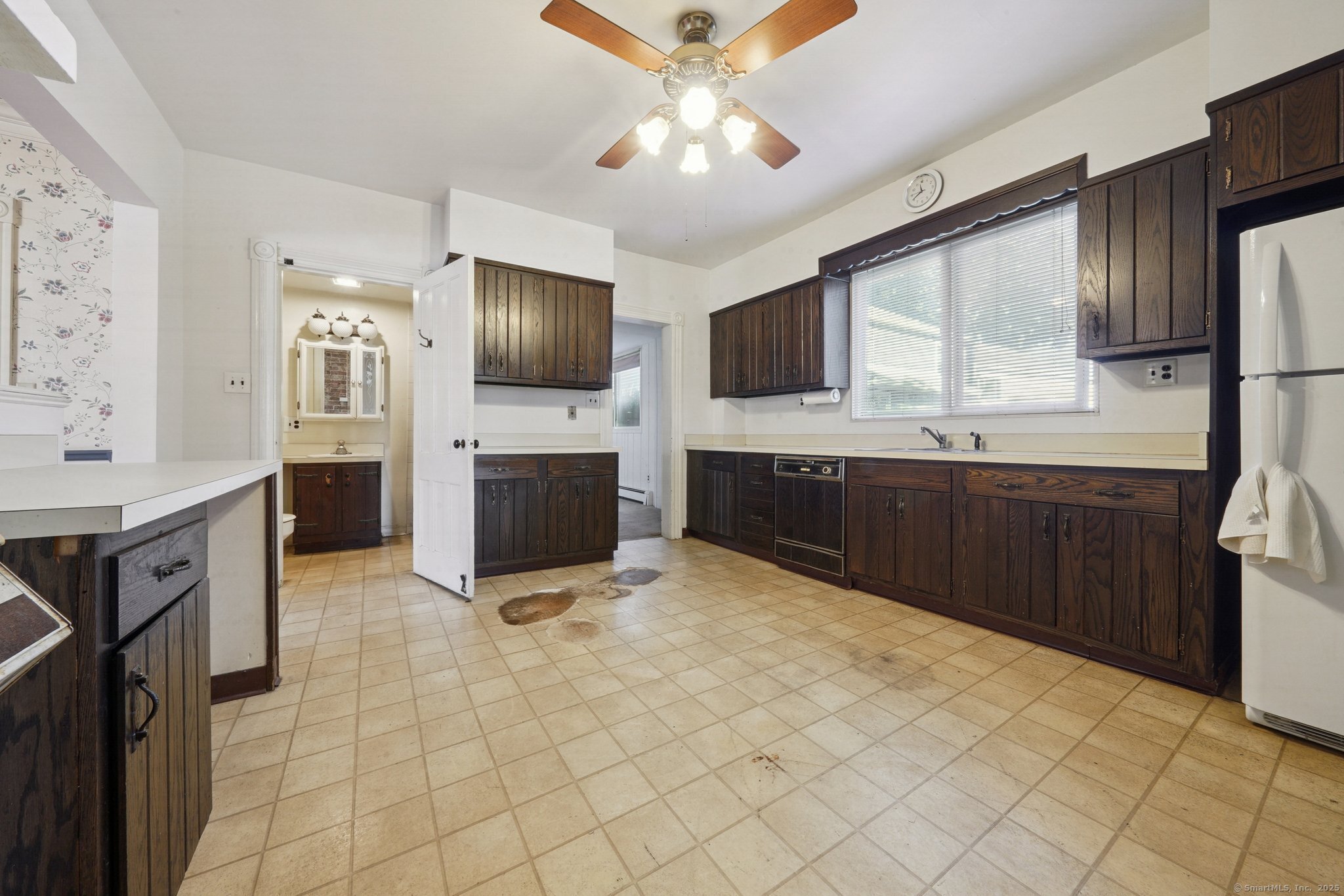 85 Soundview Avenue