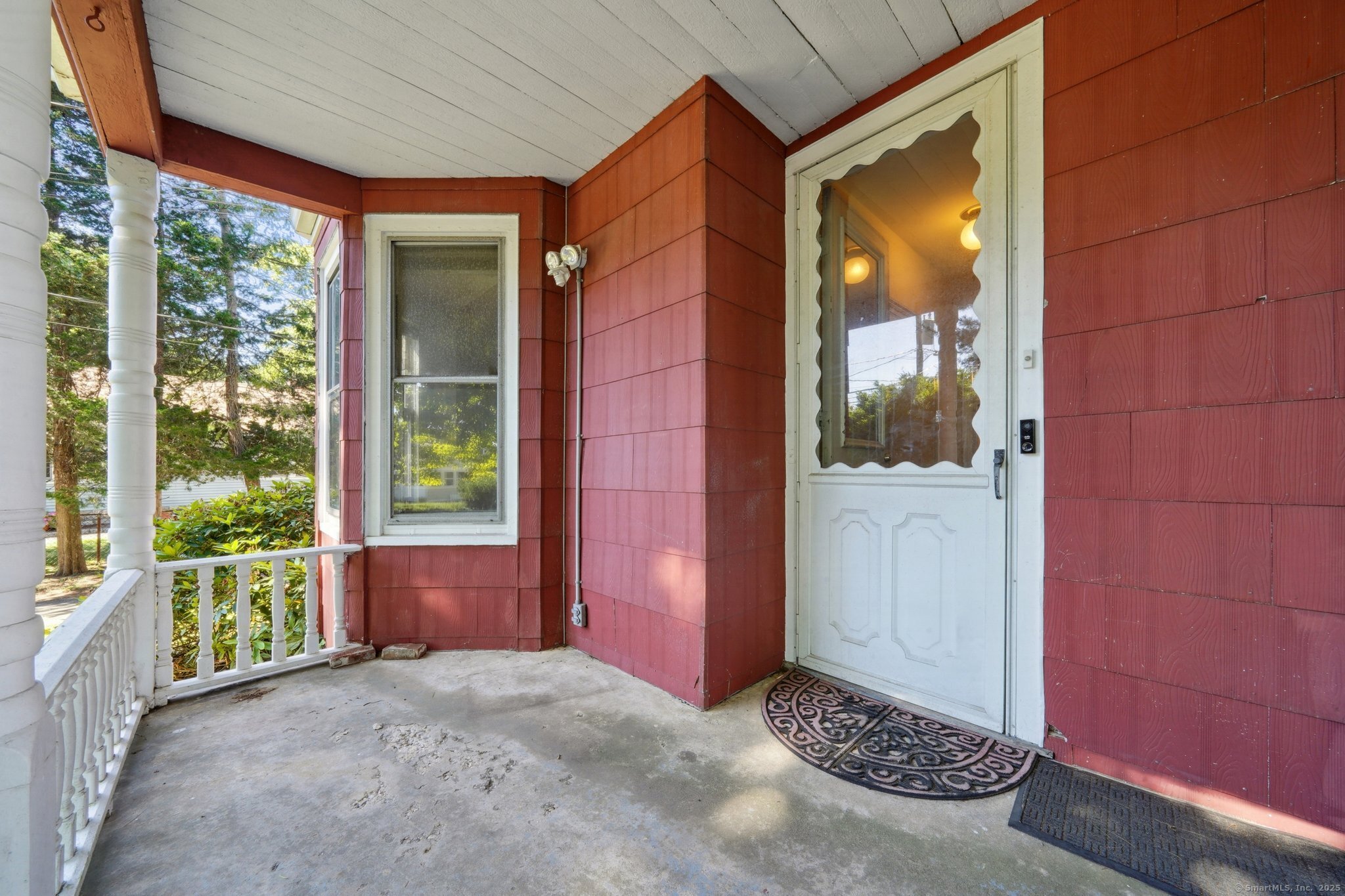 85 Soundview Avenue