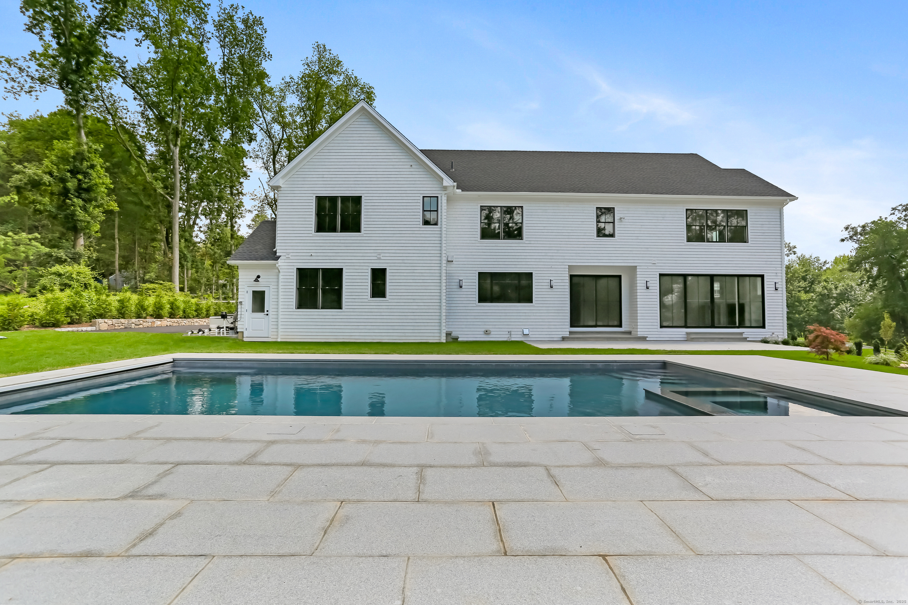 10 Tierney Lane