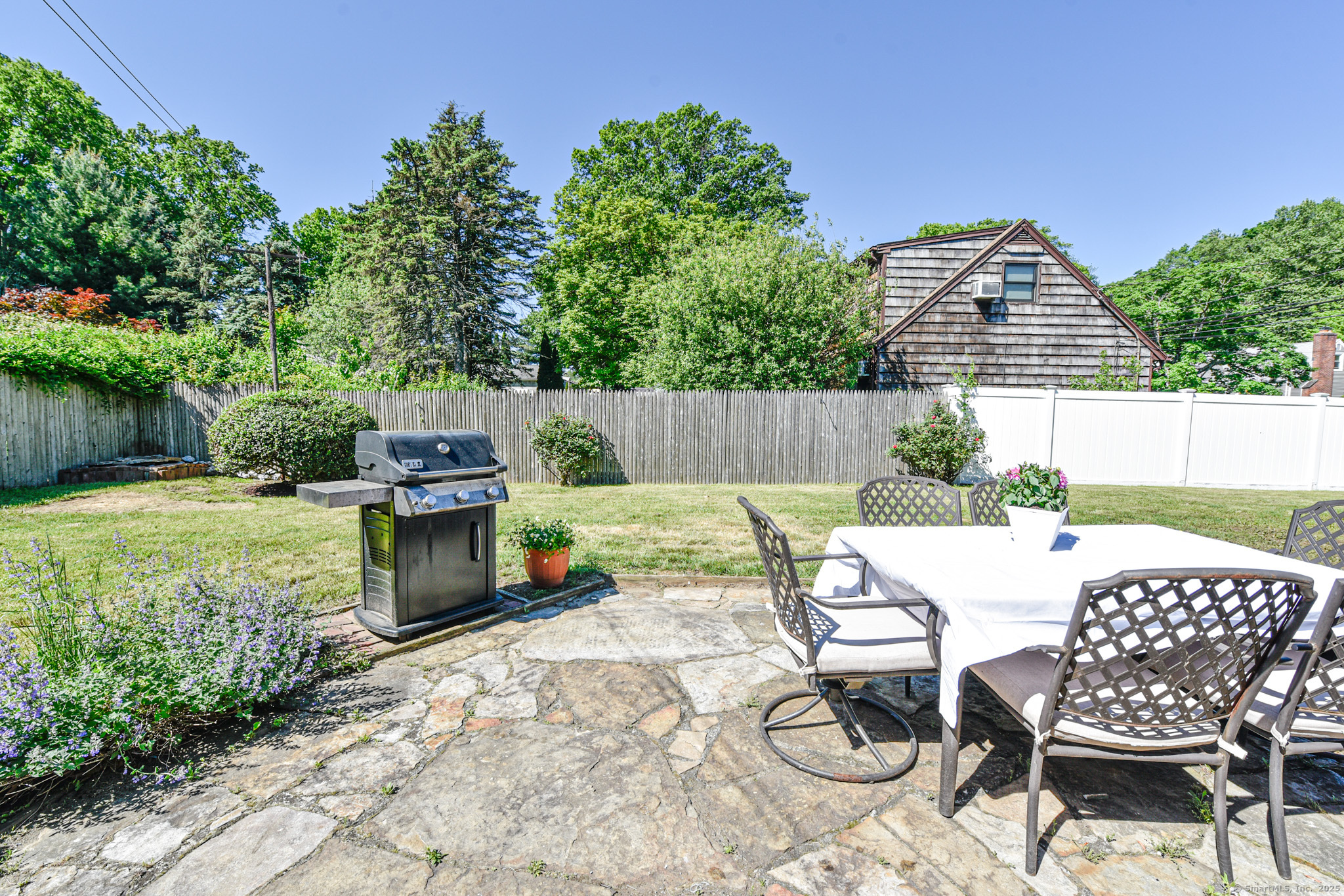 325 Lincoln Boulevard, Bridgeport, Connecticut image 2