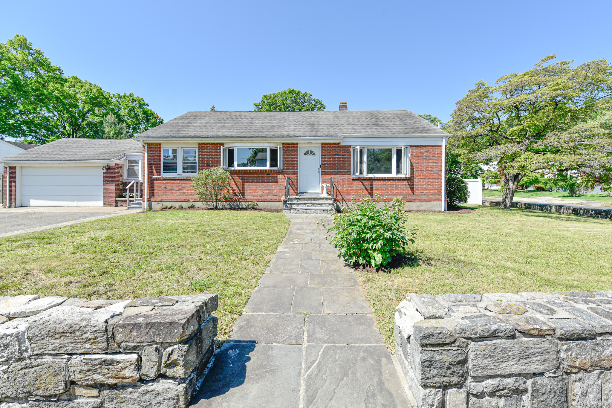 325 Lincoln Boulevard, Bridgeport, Connecticut image 1