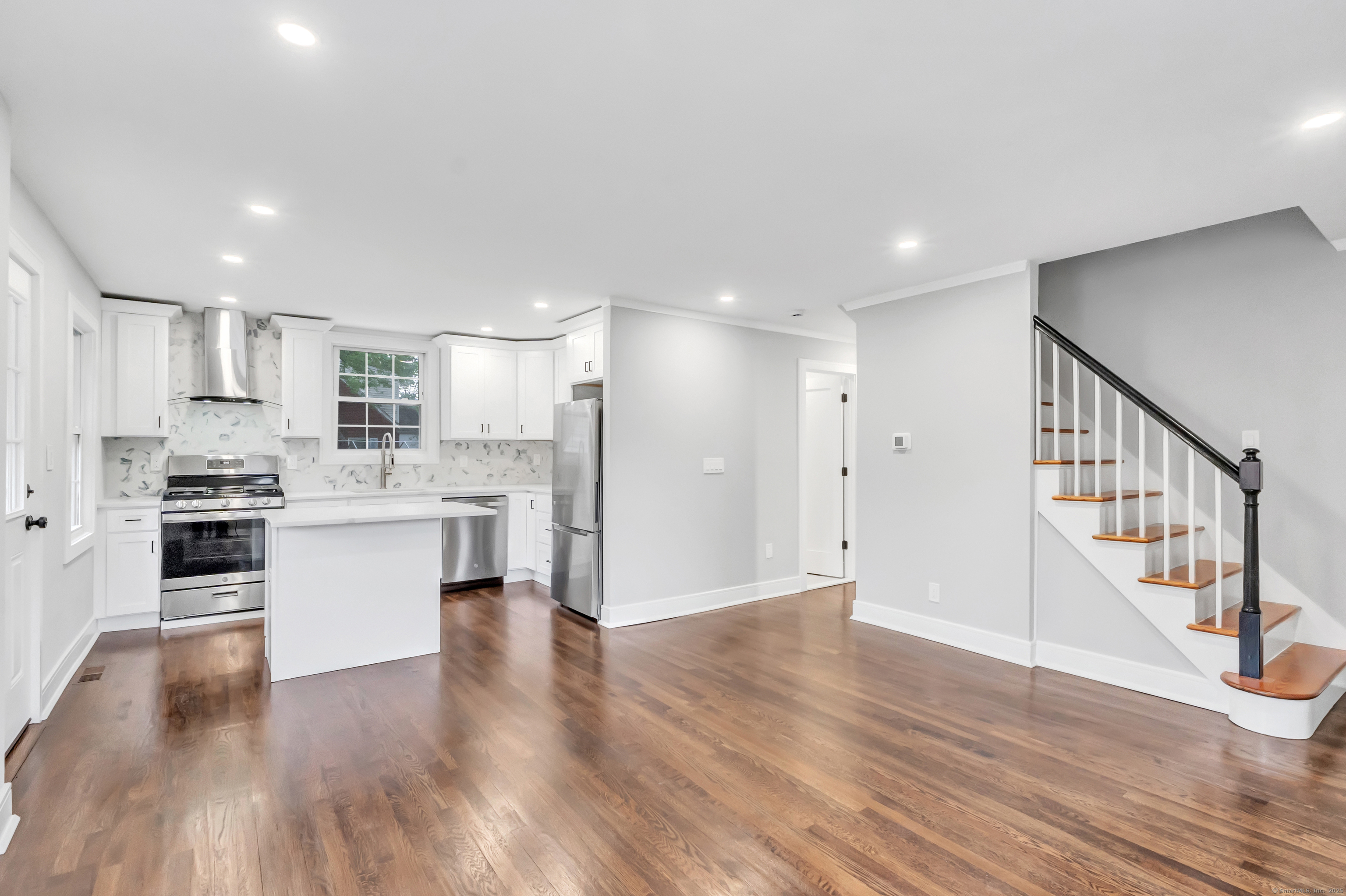 116 Morse Street