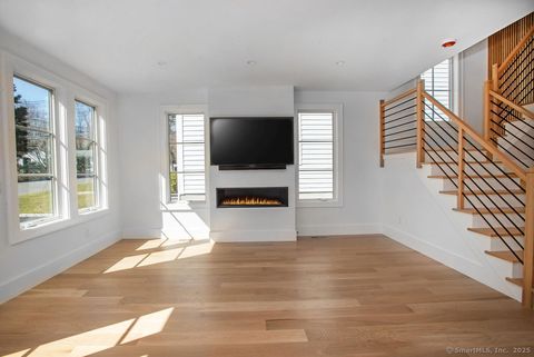 Tiny photo for 6 Down River Road #B, New Canaan, CT 06840 (MLS # 24152257)