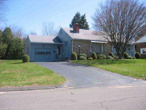 Photo of 117 Homecrest Drive, Berlin, CT 06037 (MLS # 24139612)